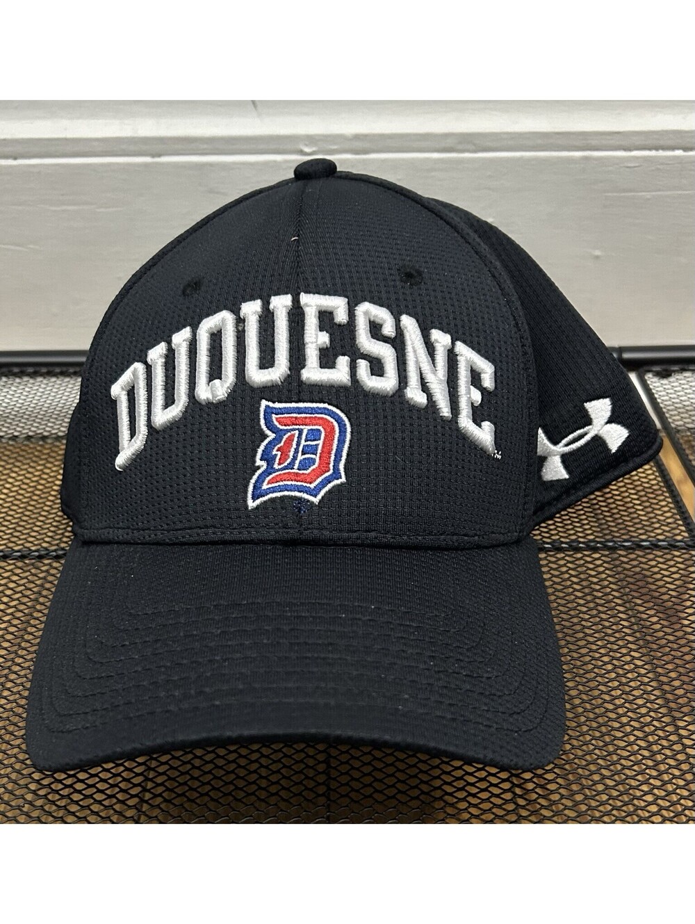 Under Armour Duquesne University Stretch Hat Men’s Size S/M